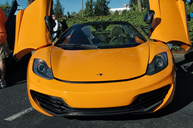 Illustration for article titled Exotics at Redmond Town Center - Pictures and Video